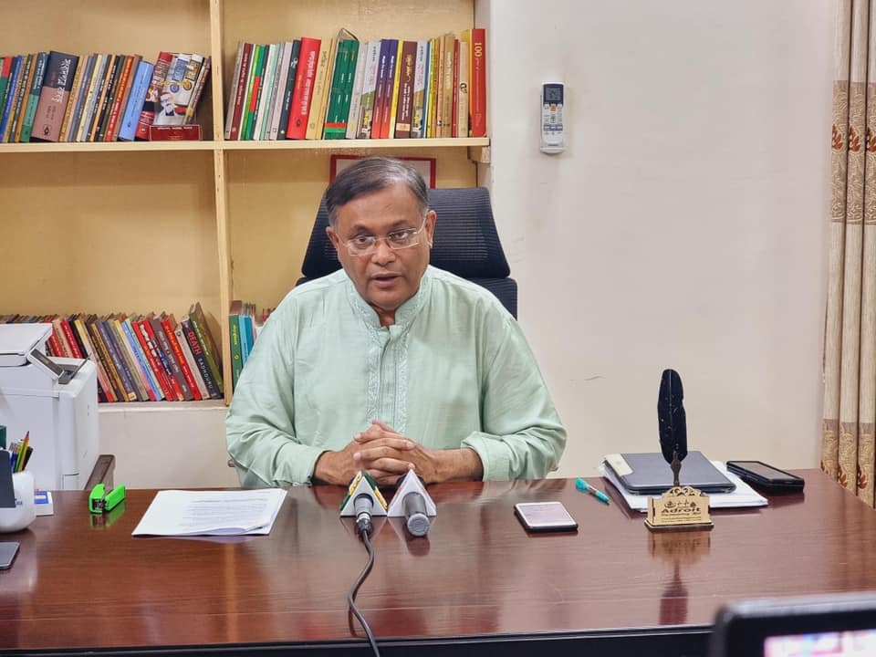 প্রতিকূল বিশ্বেও দেশের অর্থনীতিতে বিশাল ভূমিকা রাখছে গার্মেন্টস ও এক্সেসরিজ শিল্প : তথ্যমন্ত্রী